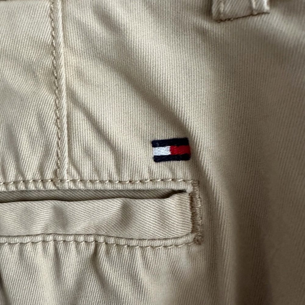 Tommy Hilfiger Men's Khaki Chinos - Picture 5 of 5